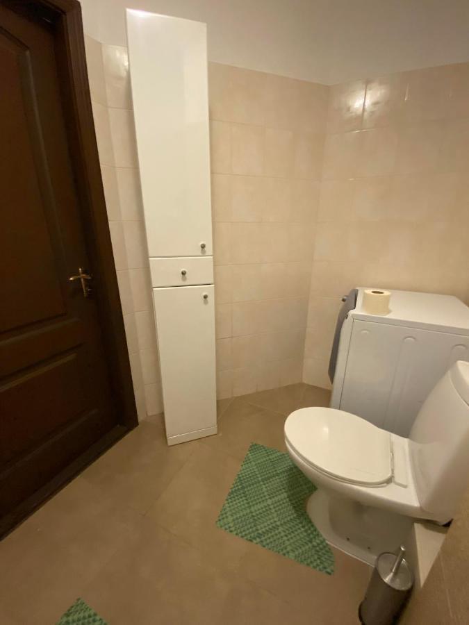 Apartment Next To Metro Station Pechersk Kiev Eksteriør billede